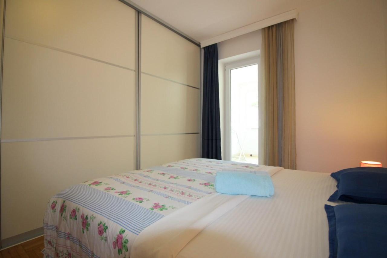 Apartment In Porec/Istrien 10214 Esterno foto